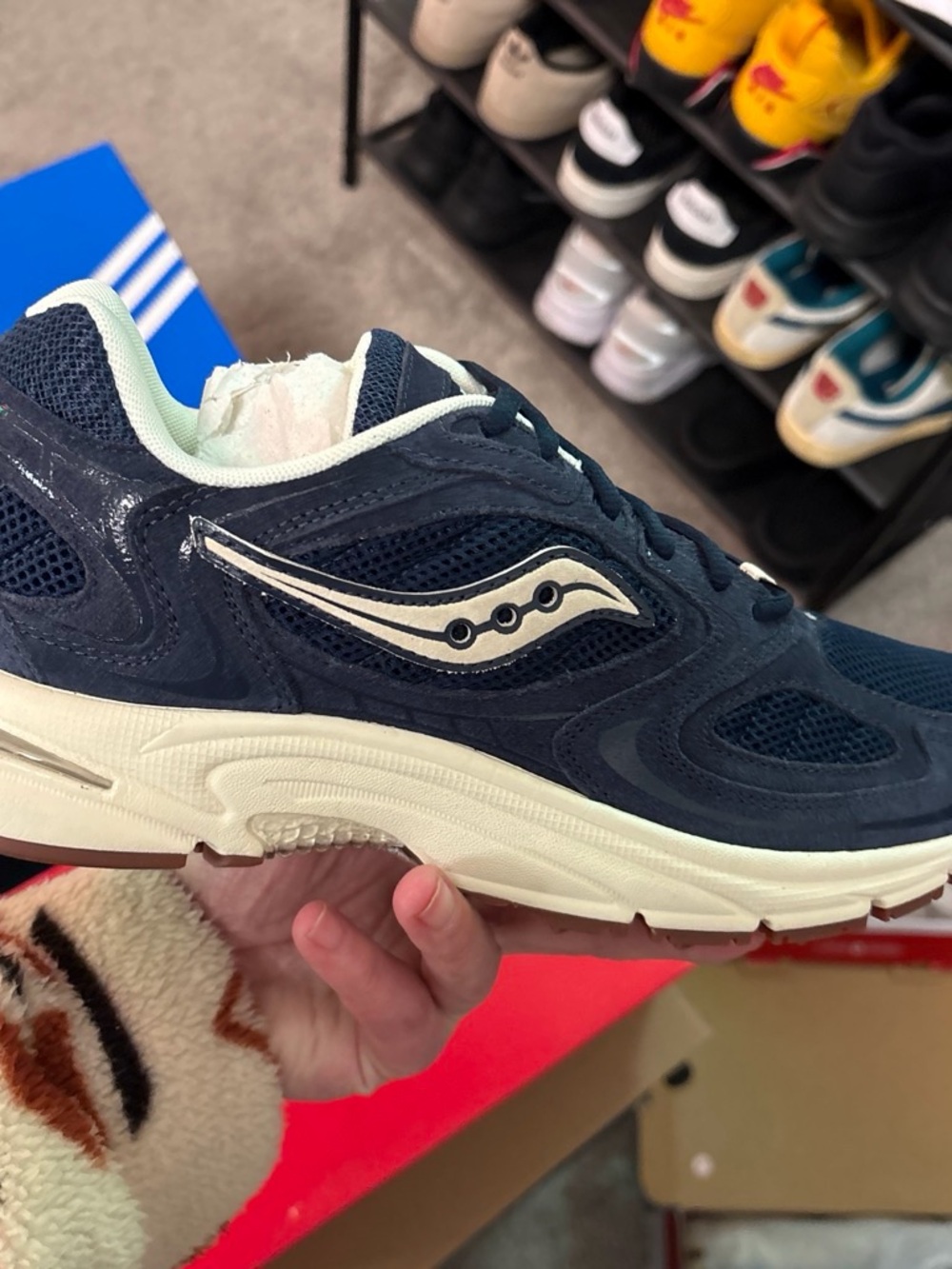 Saucony Women's Navy and Cream Runner - Cushioned Everyday Sneaker